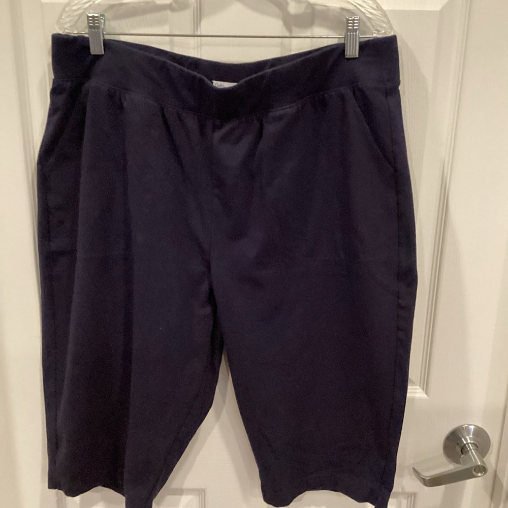 Croft & Barrow Women's Dark Blue Bermudas